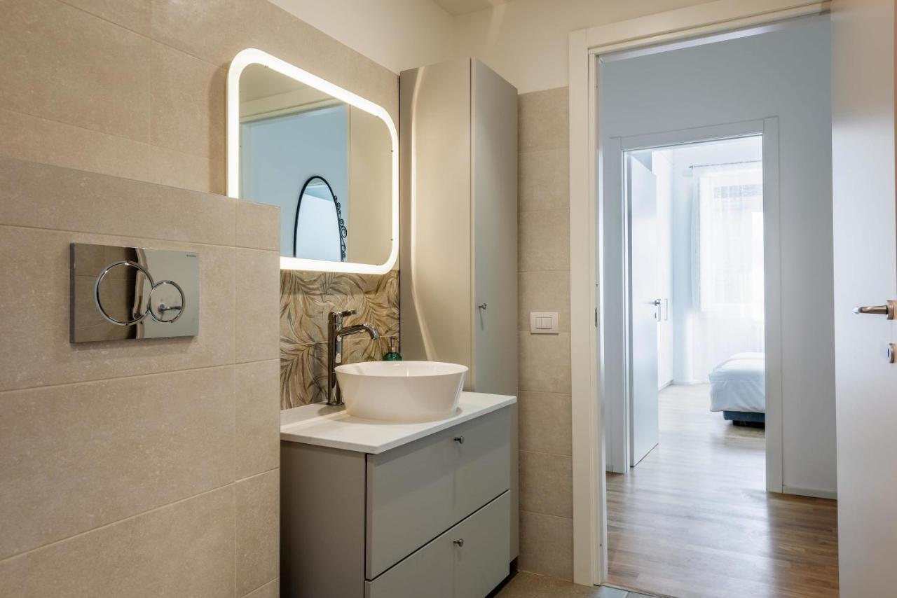 Spacious & Comfortable Apartment In Duomo By Easylife Milán Exterior foto