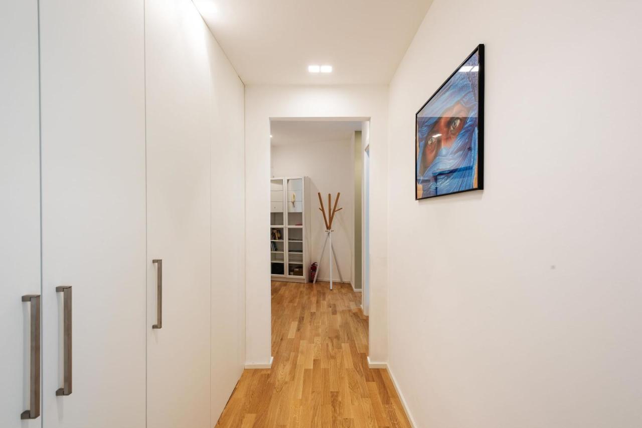 Spacious & Comfortable Apartment In Duomo By Easylife Milán Exterior foto